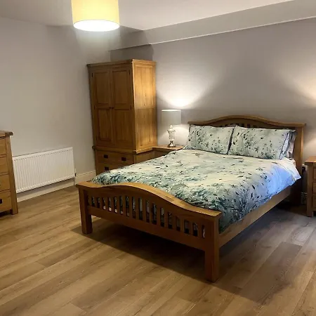 Self Catering Silvermines Нина