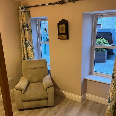 Self Catering Silvermines Apartment